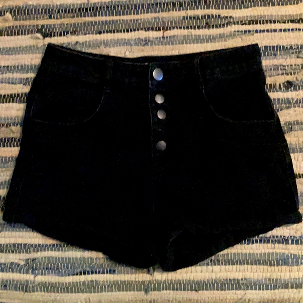 H&M black high rise denim shorts